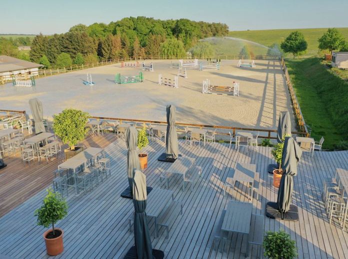 La vue sur les installations du Haras de Néroli à Berchères-sur-Vesgre